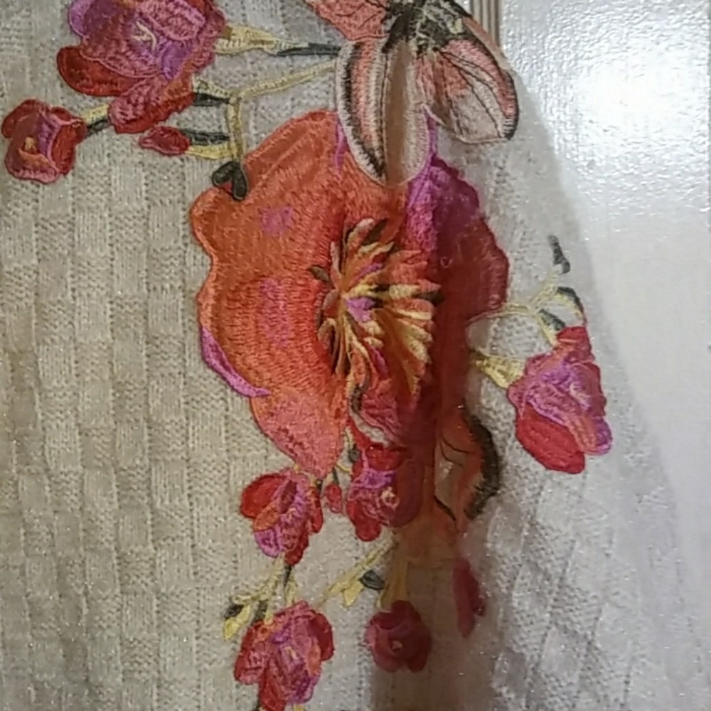 Cardigan - Picture 2 of 3